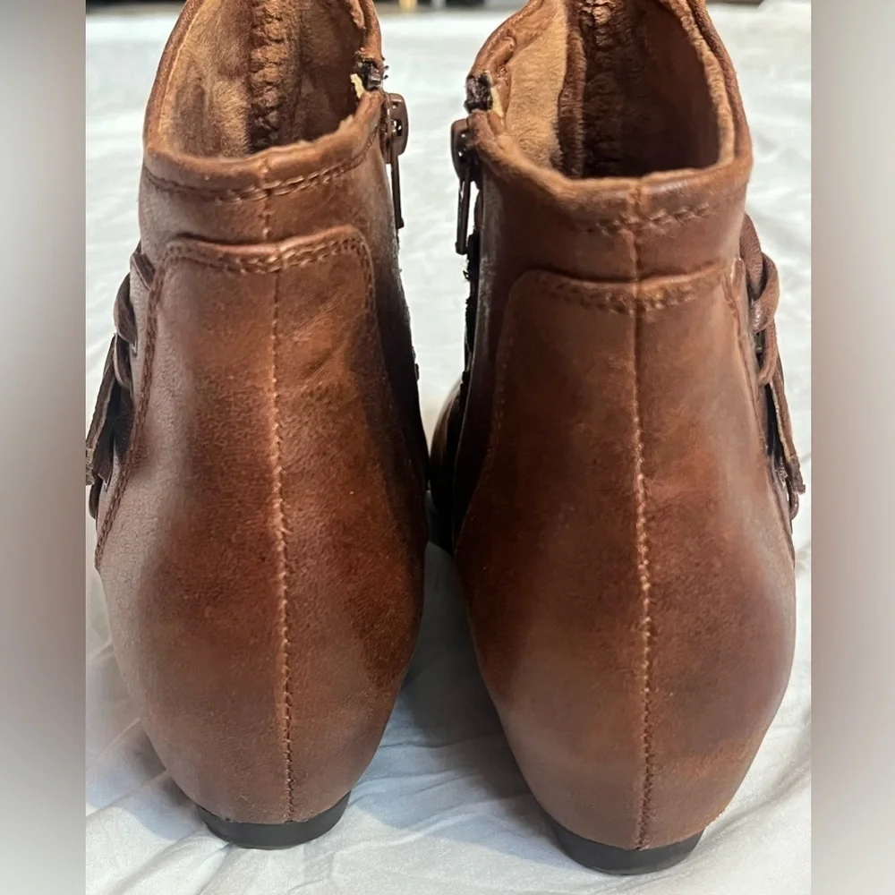 Rebound Patent Pending by Baretraps Women’s Wedge Brown Leather Boots Size 7.5